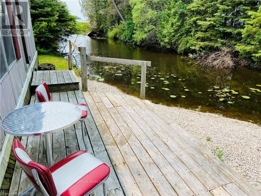 8 - 9 Tamarac Road, Northern Bruce Peninsula, Ontario N0H 2R0 - Photo 2 - X10850546