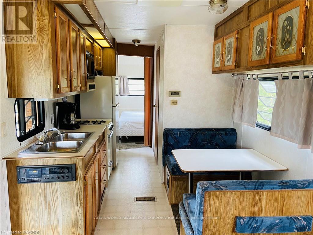 0 - 9 Tamarac Road, Northern Bruce Peninsula, Ontario N0H 2R0 - Photo 2 - X10850548