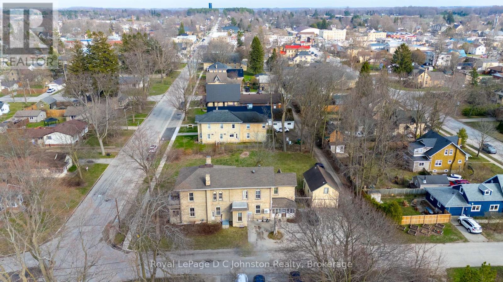 #1, #2, #3, #4 - 490 Mill Street, Saugeen Shores, Ontario N0H 2C0 - Photo 5 - X12146433