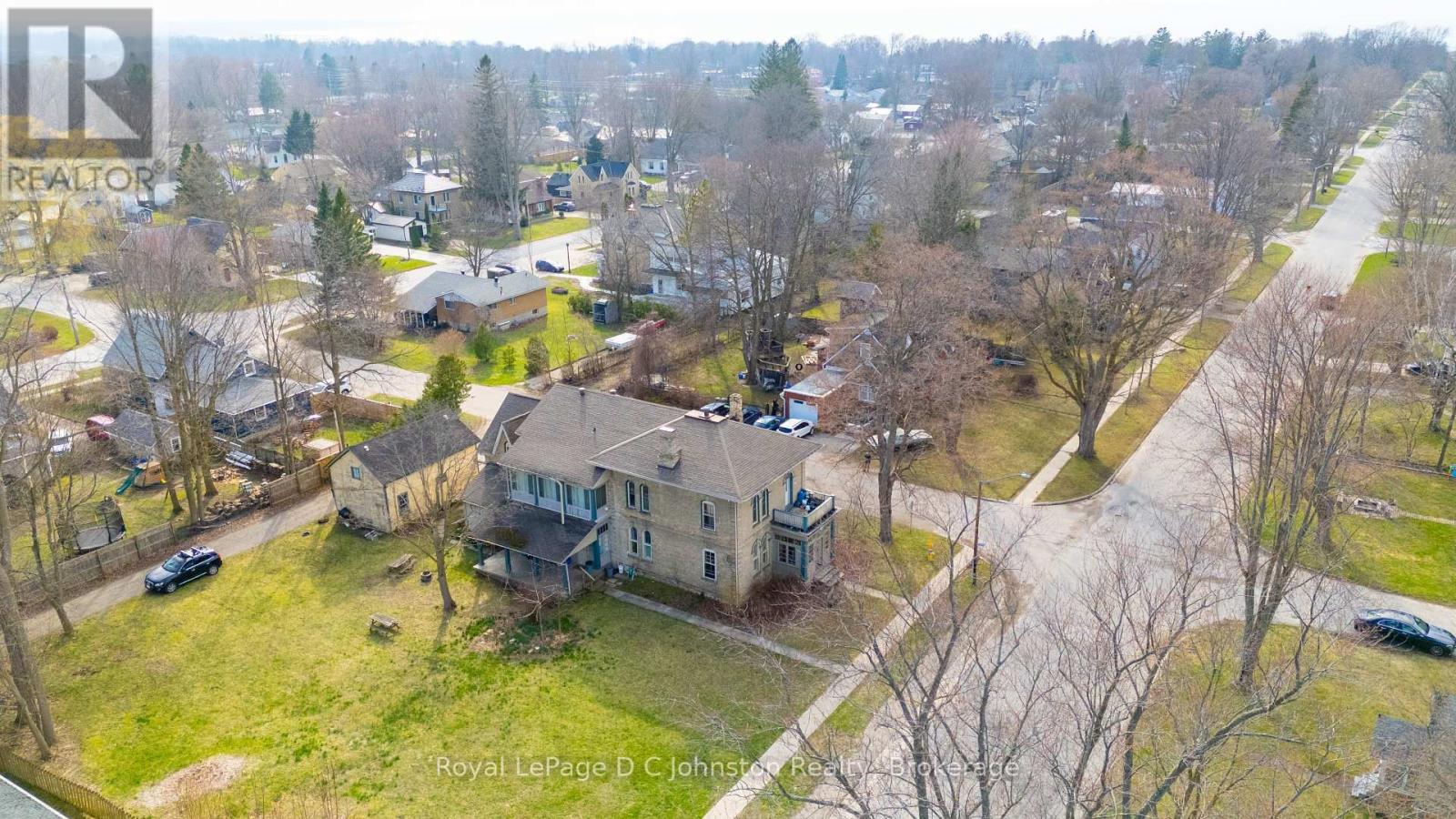 #1, #2, #3, #4 - 490 Mill Street, Saugeen Shores, Ontario N0H 2C0 - Photo 7 - X12146433