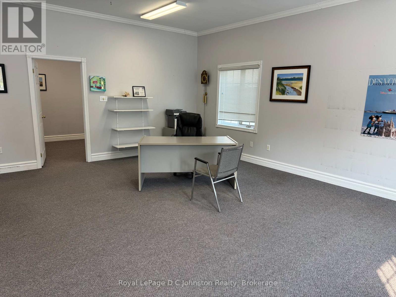 140 High Street, Saugeen Shores, Ontario N0H 2L0 - Photo 6 - X12194396