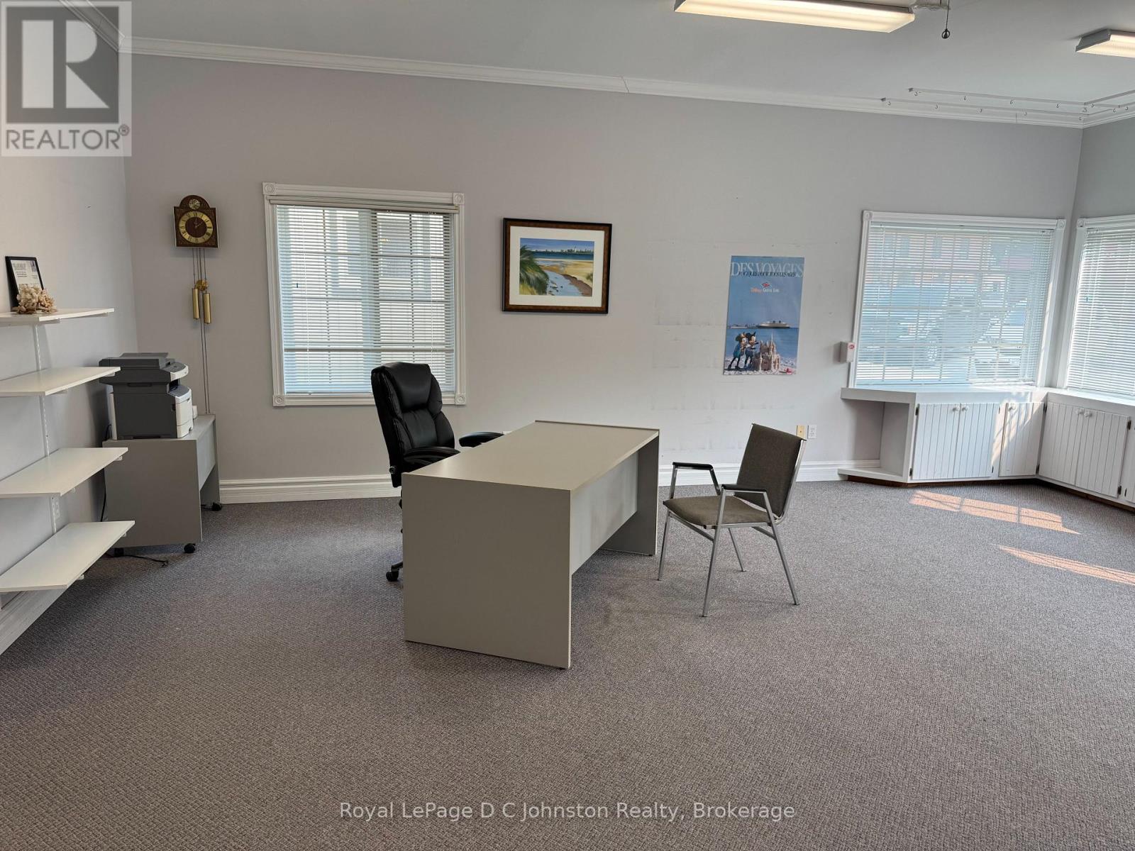 140 High Street, Saugeen Shores, Ontario N0H 2L0 - Photo 8 - X12194396