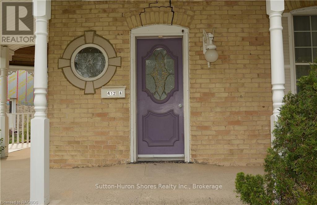 412 Goderich Street, Saugeen Shores, Ontario N0H 2C1 - Photo 3 - X12360771