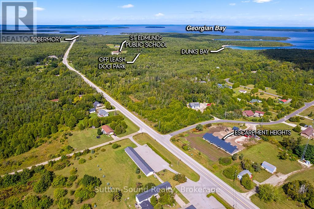4 - 18 Maple Golf Crescent, Northern Bruce Peninsula, Ontario N0H 2R0 - Photo 4 - X12387591