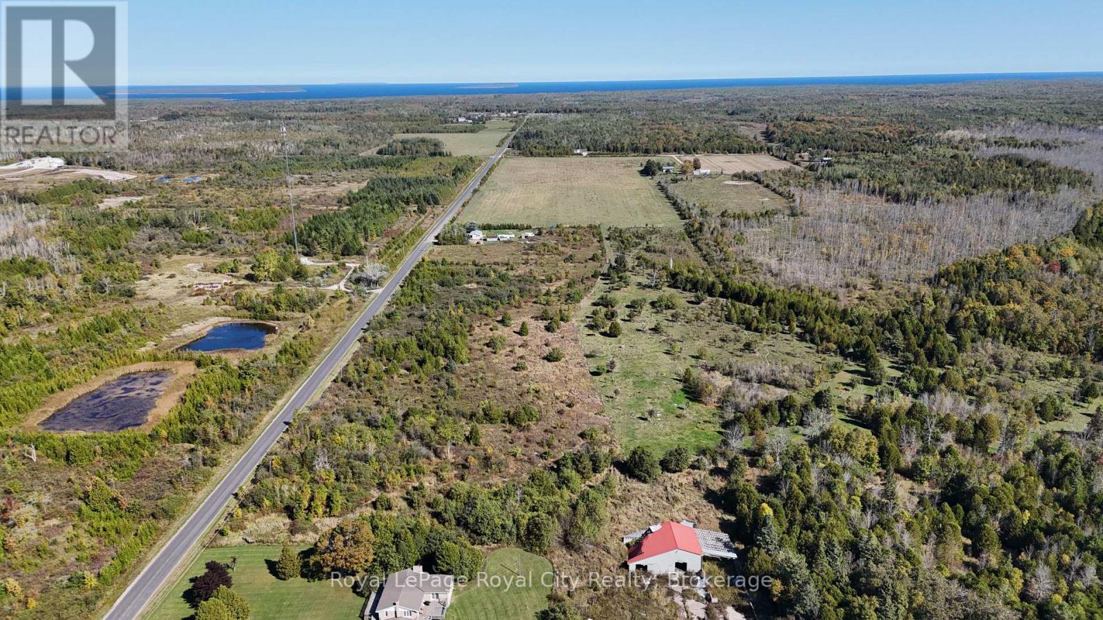 2 Belrose Road, Northern Bruce Peninsula, Ontario N0H 2R0 - Photo 1 - X12436314