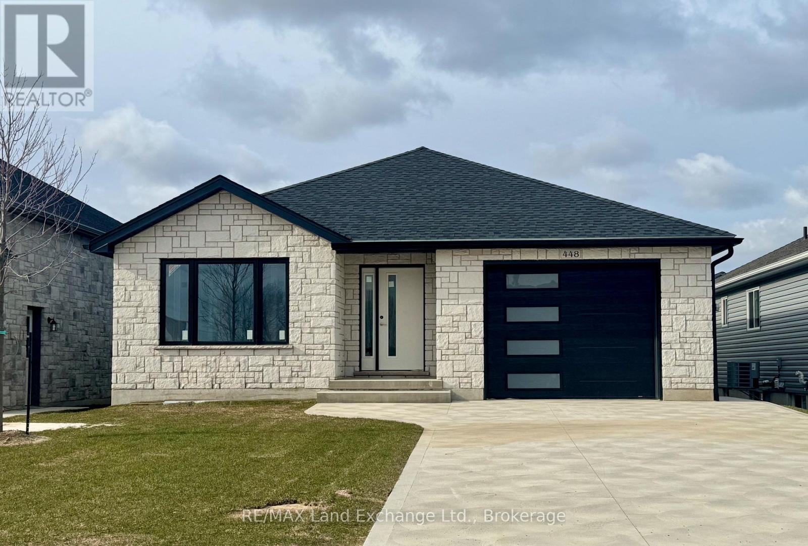 448 BURNSIDE STREET, Saugeen Shores, Ontario
