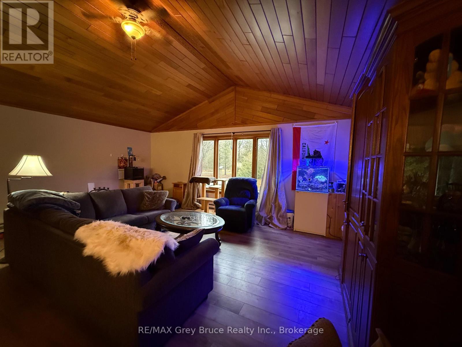 210 Cape Hurd Road, Northern Bruce Peninsula, Ontario N0H 2R0 - Photo 2 - X12592076