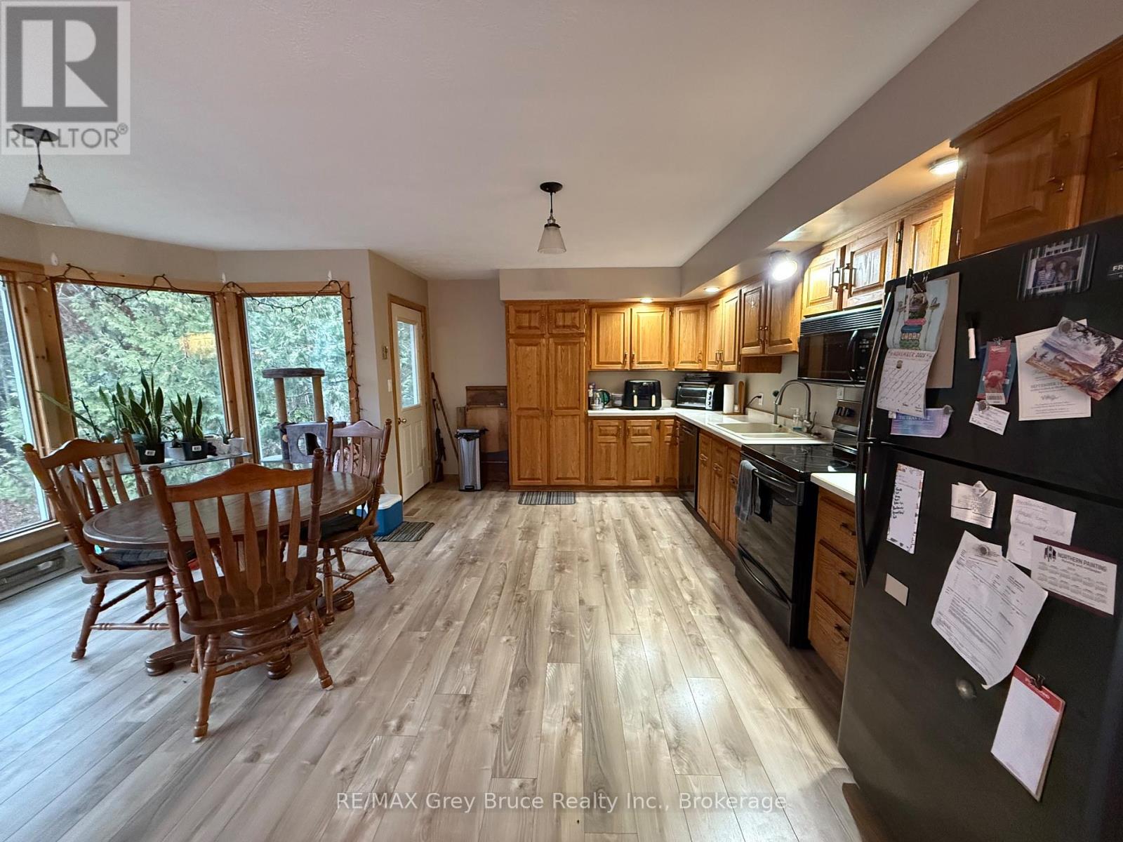 210 Cape Hurd Road, Northern Bruce Peninsula, Ontario N0H 2R0 - Photo 3 - X12592076