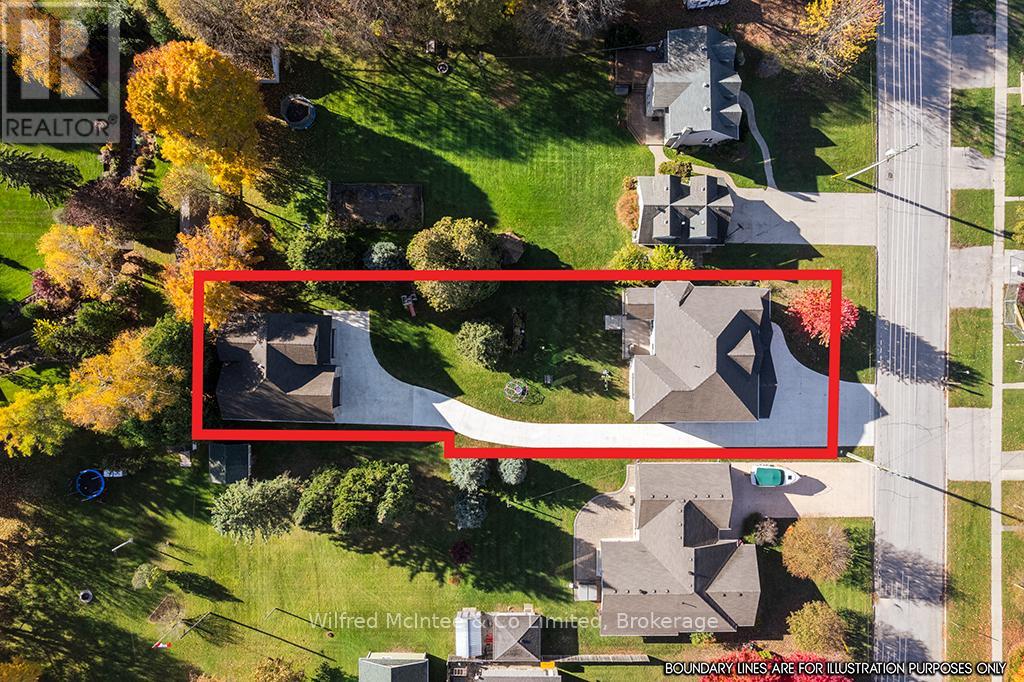 72 Victoria Street S, Saugeen Shores, Ontario N0H 2L0 - Photo 5 - X12601602