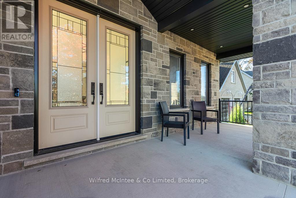 72 Victoria Street S, Saugeen Shores, Ontario N0H 2L0 - Photo 6 - X12601602