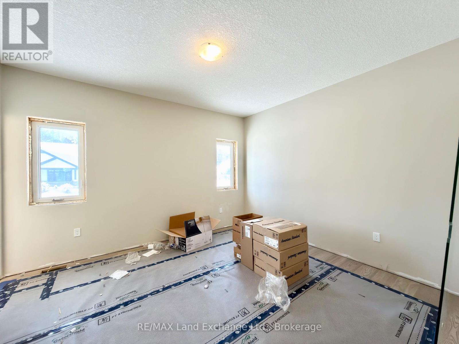 159 Westlinks Drive, Saugeen Shores, Ontario N0H 2C3 - Photo 6 - X12604940