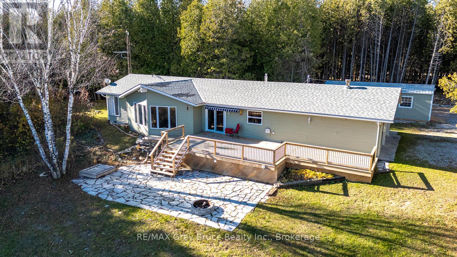 109 Widgeon Cove Road, Northern Bruce Peninsula, Ontario N0H 2T0 - Photo 1 - X12627048