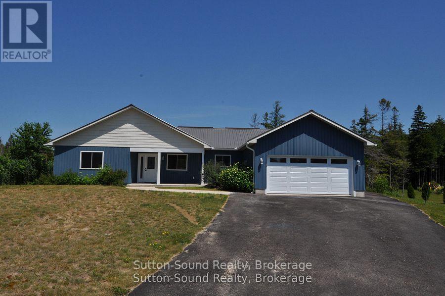 1 Williamson Place, South Bruce Peninsula, Ontario N0H 2T0 - Photo 1 - X12660692