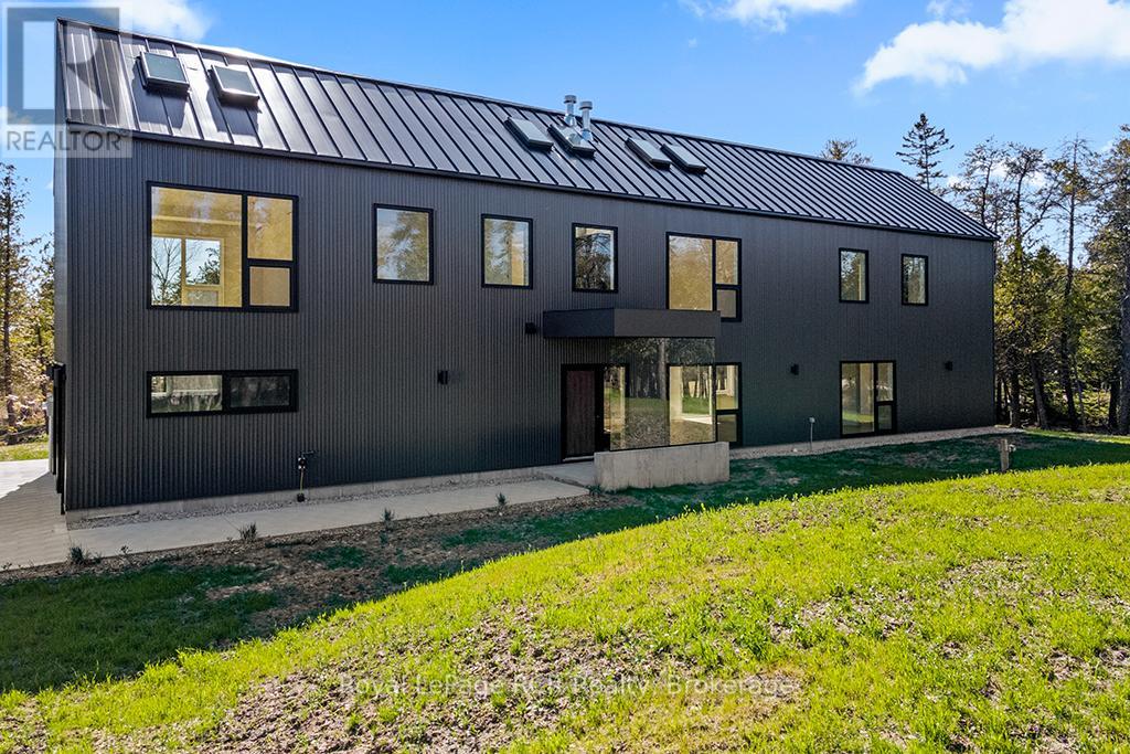 67 Pedwell Drive, Northern Bruce Peninsula, Ontario N0H 2R0 - Photo 1 - X12679278