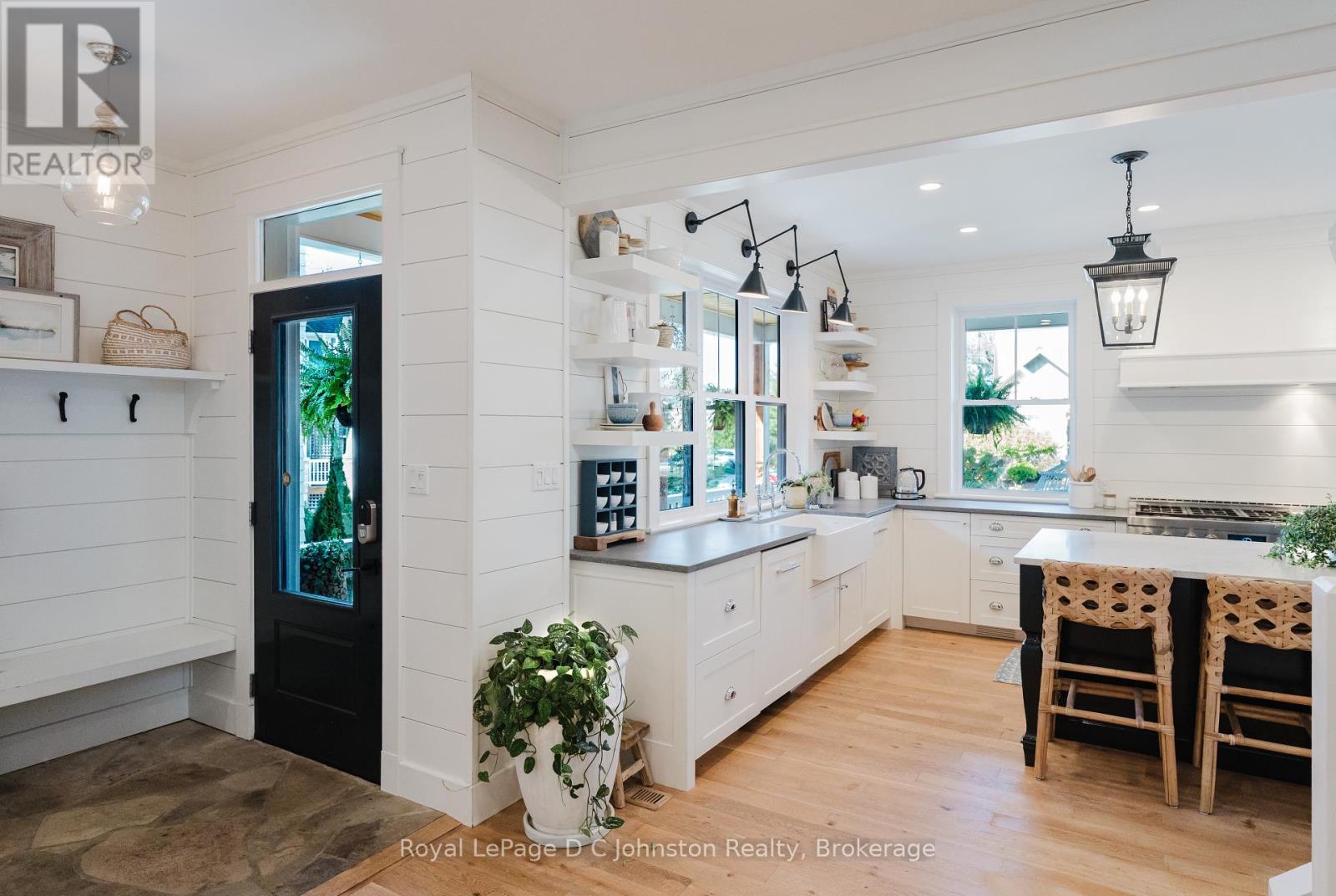 81 Cedar Bush Drive, Saugeen Shores, Ontario N0H 2L0 - Photo 7 - X12685232