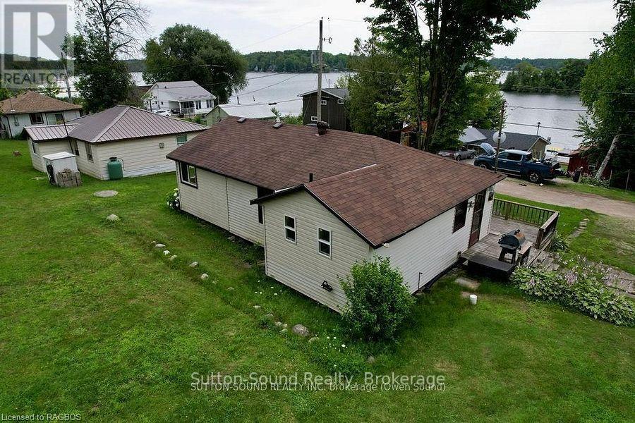 41 Islandview Drive, South Bruce Peninsula, Ontario N0H 1A0 - Photo 2 - X12686654