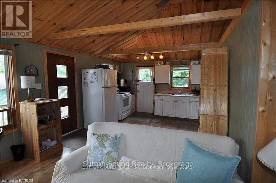 41 Islandview Drive, South Bruce Peninsula, Ontario N0H 1A0 - Photo 8 - X12686654