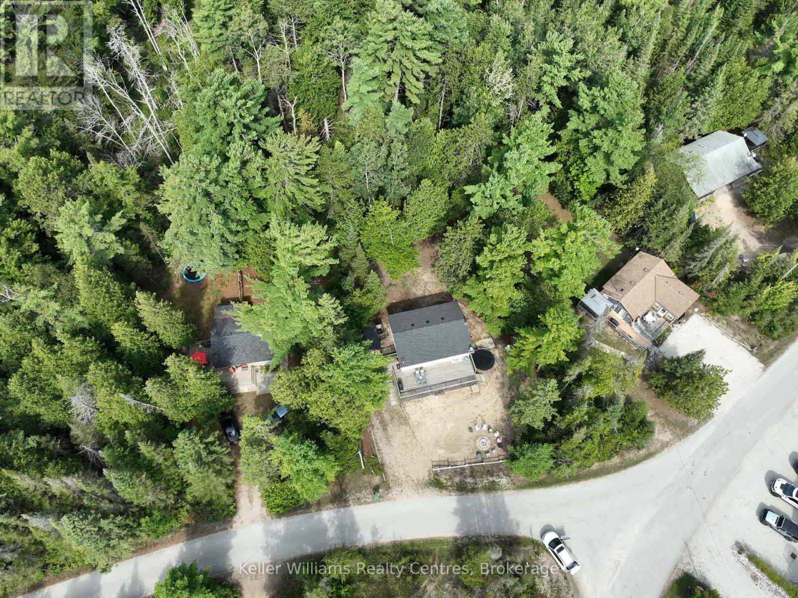 226 Ogimah Road, Native Leased Lands, Ontario N0H 2T0 - Photo 6 - X12702302