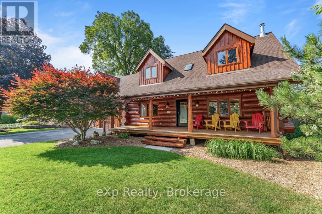 271 Bay Street, Saugeen Shores, Ontario N0H 2L0 - Photo 3 - X12728184