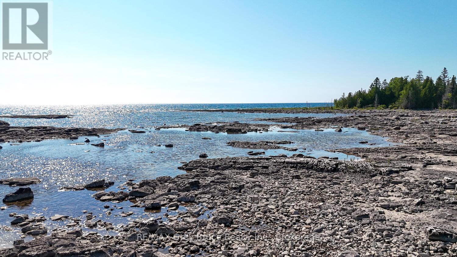 159 Zorra Drive, Northern Bruce Peninsula, Ontario N0H 2R0 - Photo 2 - X12732682