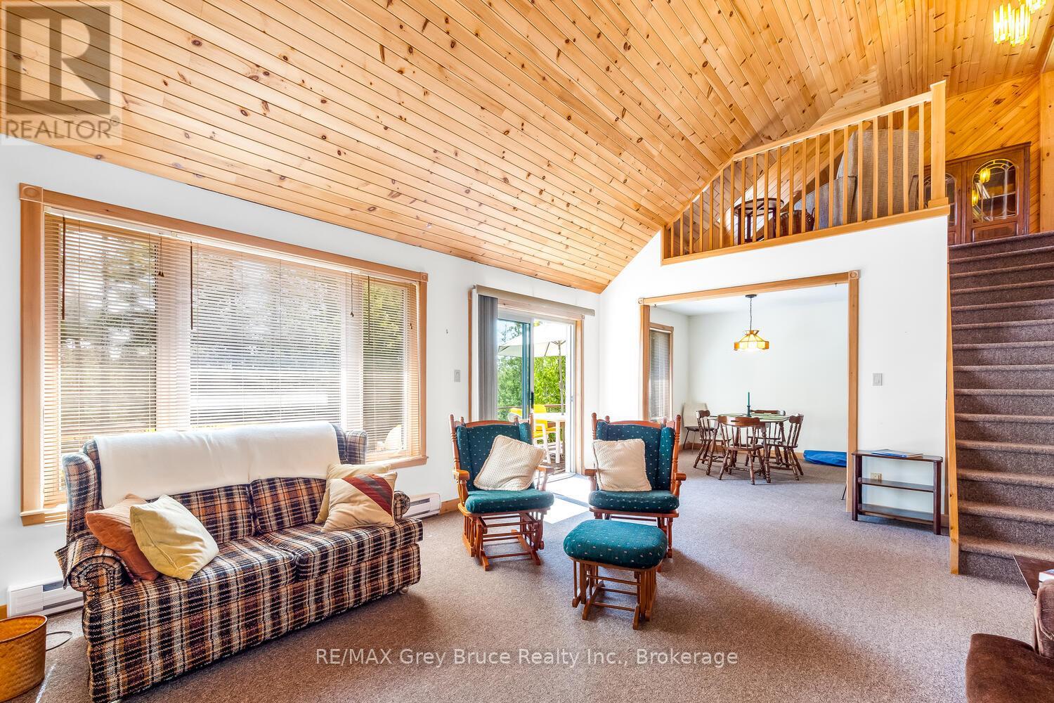 159 Zorra Drive, Northern Bruce Peninsula, Ontario N0H 2R0 - Photo 9 - X12732682