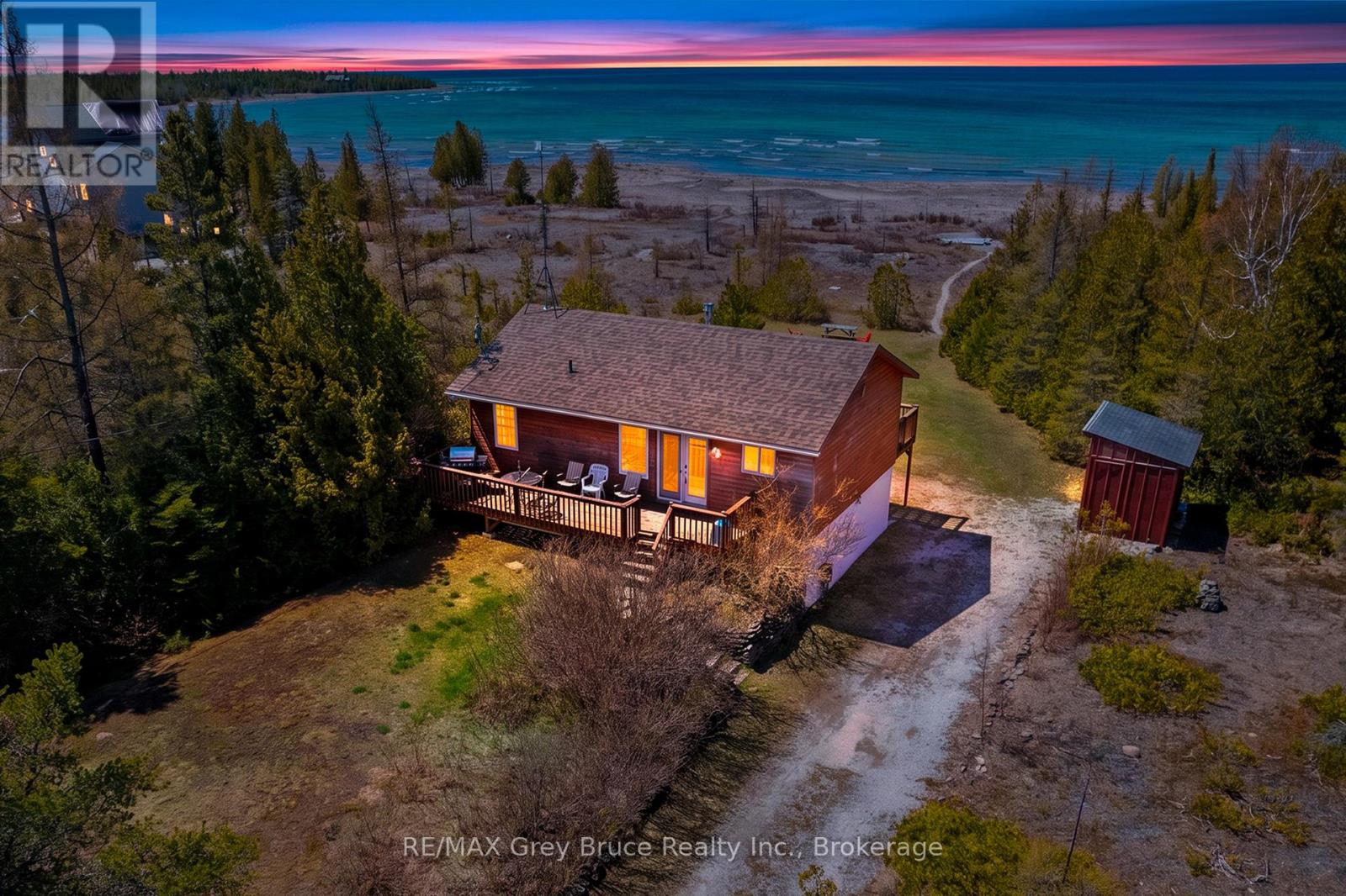 798 Dorcas Bay Road, Northern Bruce Peninsula, Ontario N0H 2R0 - Photo 1 - X12752890