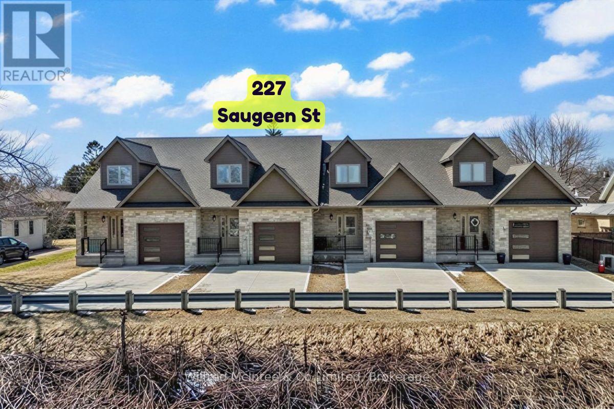 227 Saugeen Street, Saugeen Shores, Ontario N0H 2L0 - Photo 3 - X12766706