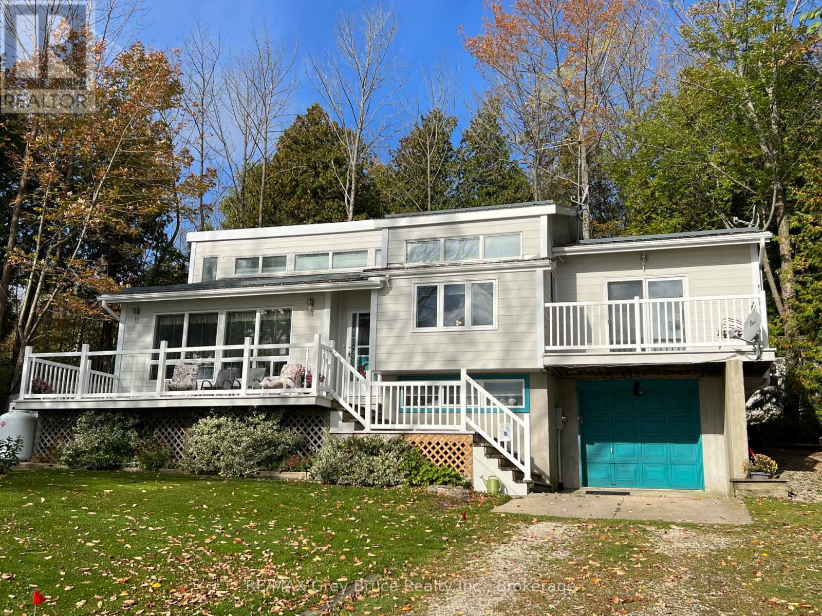172 Bruce Road 9, South Bruce Peninsula, Ontario N0H 2T0 - Photo 6 - X12768808