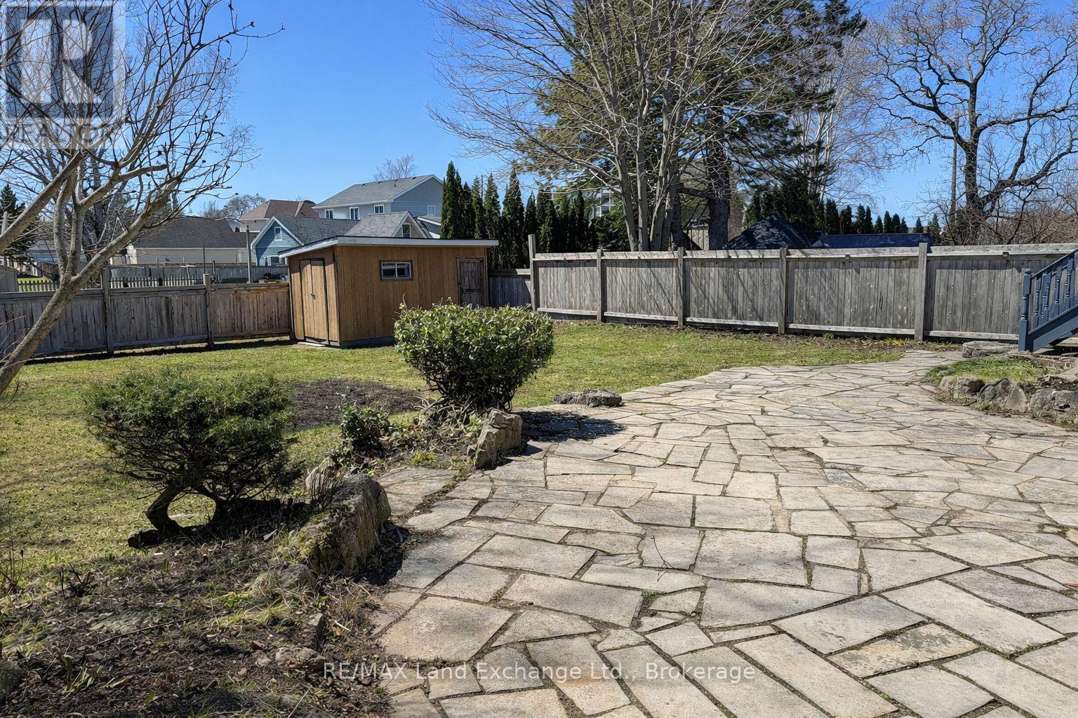 269 Morpeth Street, Saugeen Shores, Ontario N0H 2L0 - Photo 4 - X12770532