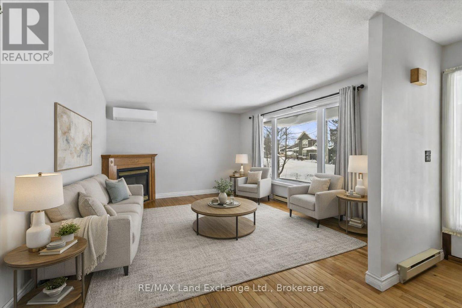 269 Morpeth Street, Saugeen Shores, Ontario N0H 2L0 - Photo 5 - X12770532