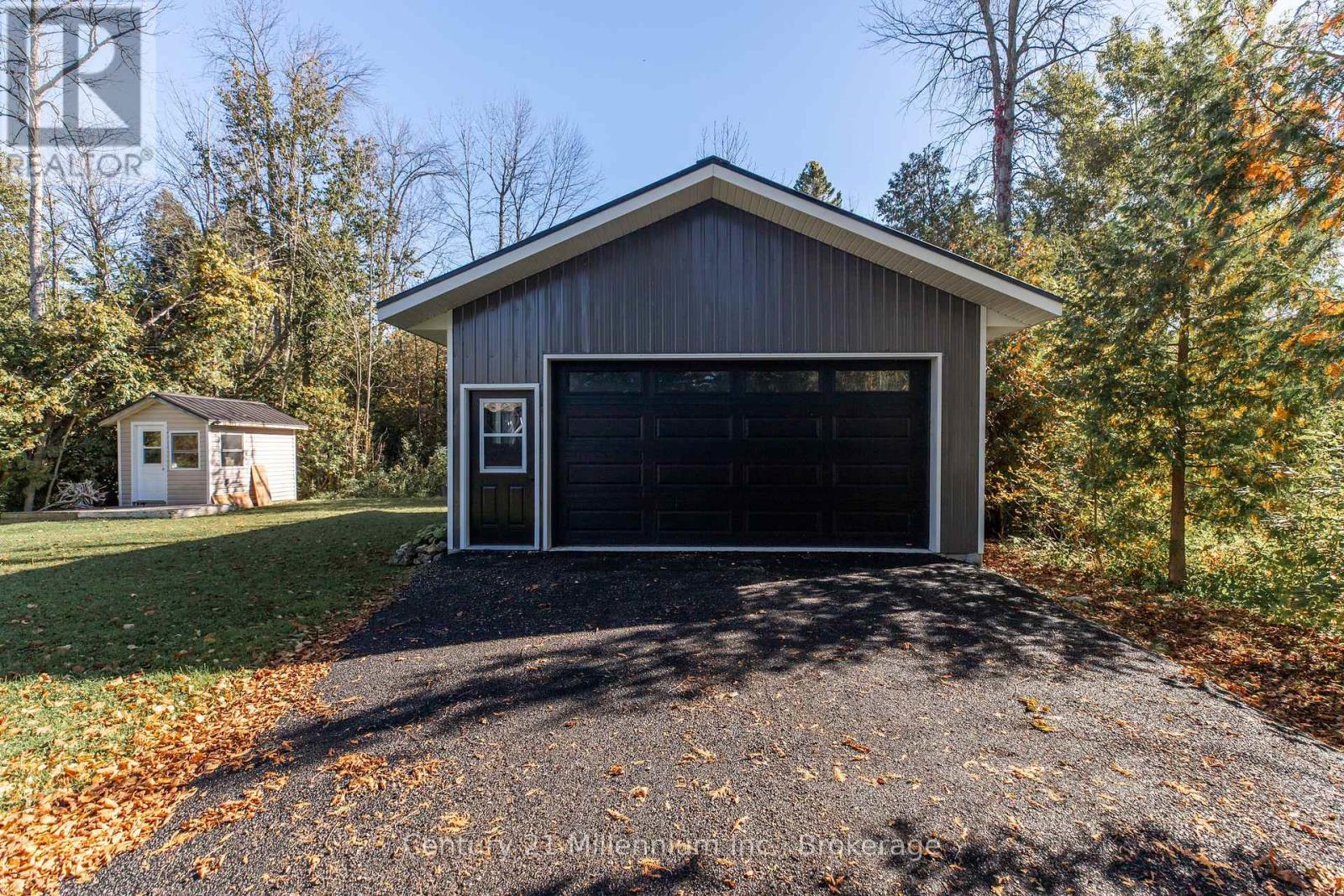 23 Pierce Street N, South Bruce Peninsula, Ontario N0H 2T0 - Photo 8 - X12780952