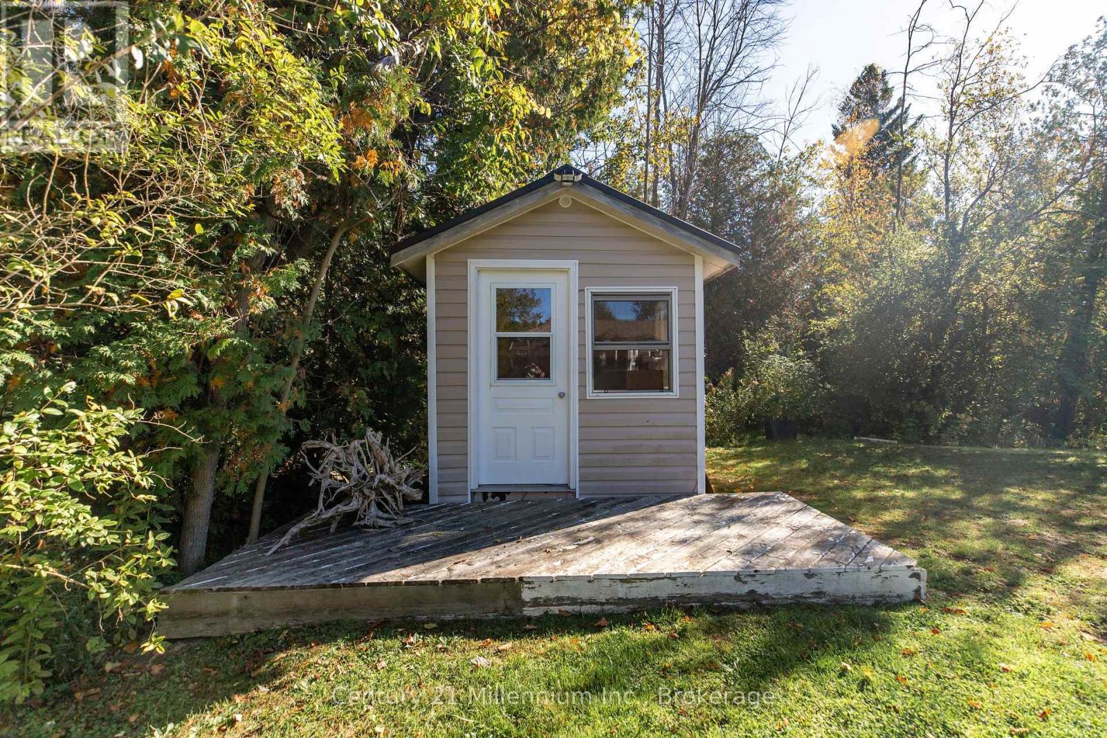 23 Pierce Street N, South Bruce Peninsula, Ontario N0H 2T0 - Photo 9 - X12780952