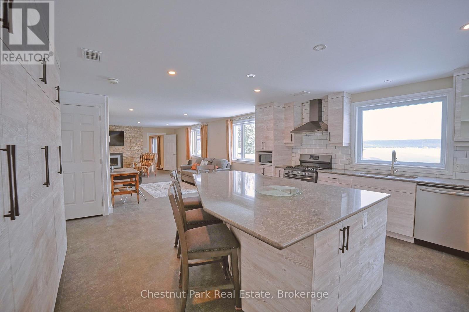 502435 Grey Road 1, Georgian Bluffs, Ontario N0H 2T0 - Photo 3 - X12782326