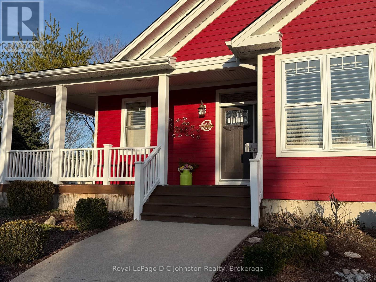 44 Eastgate Drive, Saugeen Shores, Ontario N0H 2L0 - Photo 3 - X12782624