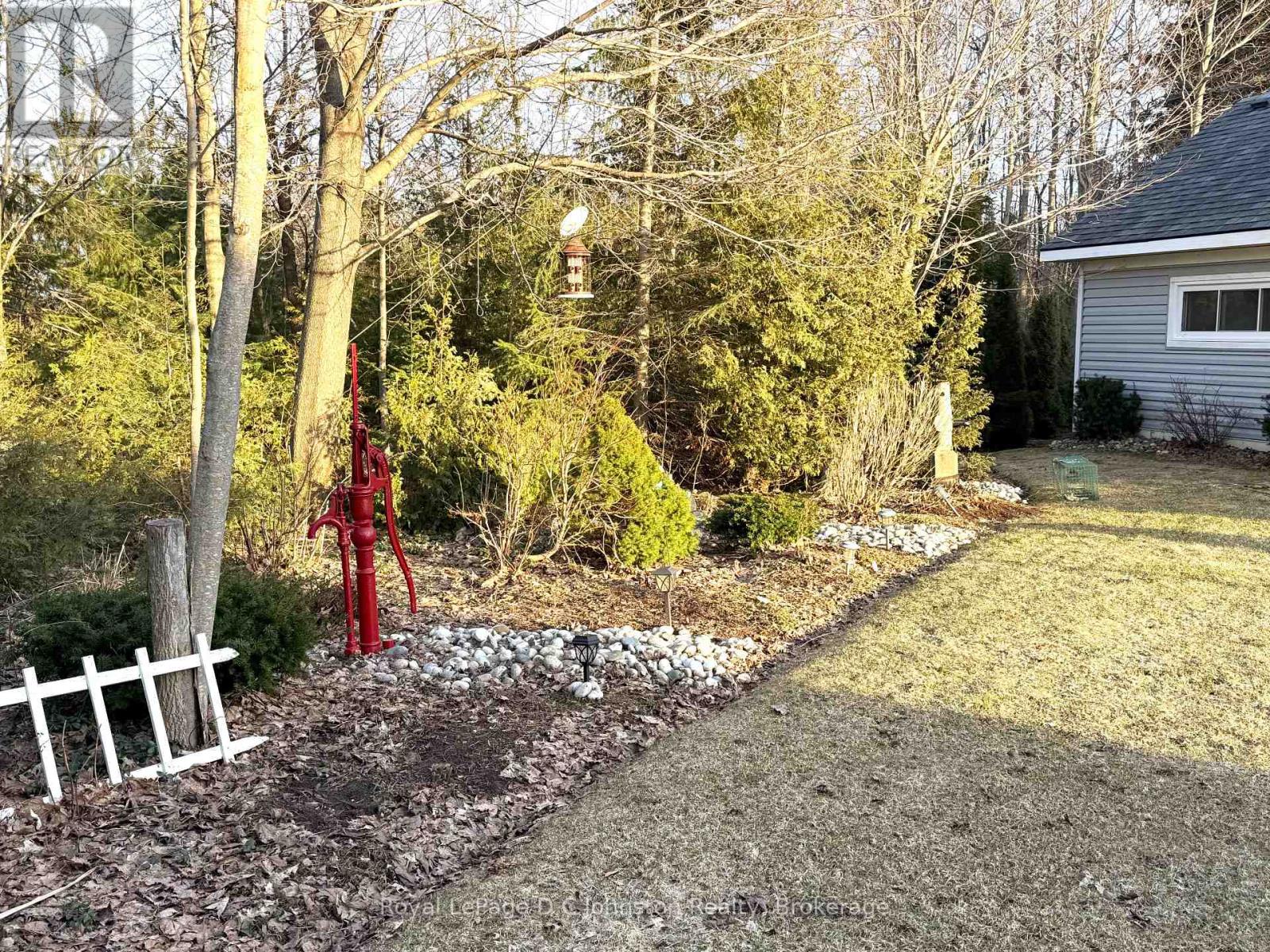 44 Eastgate Drive, Saugeen Shores, Ontario N0H 2L0 - Photo 6 - X12782624