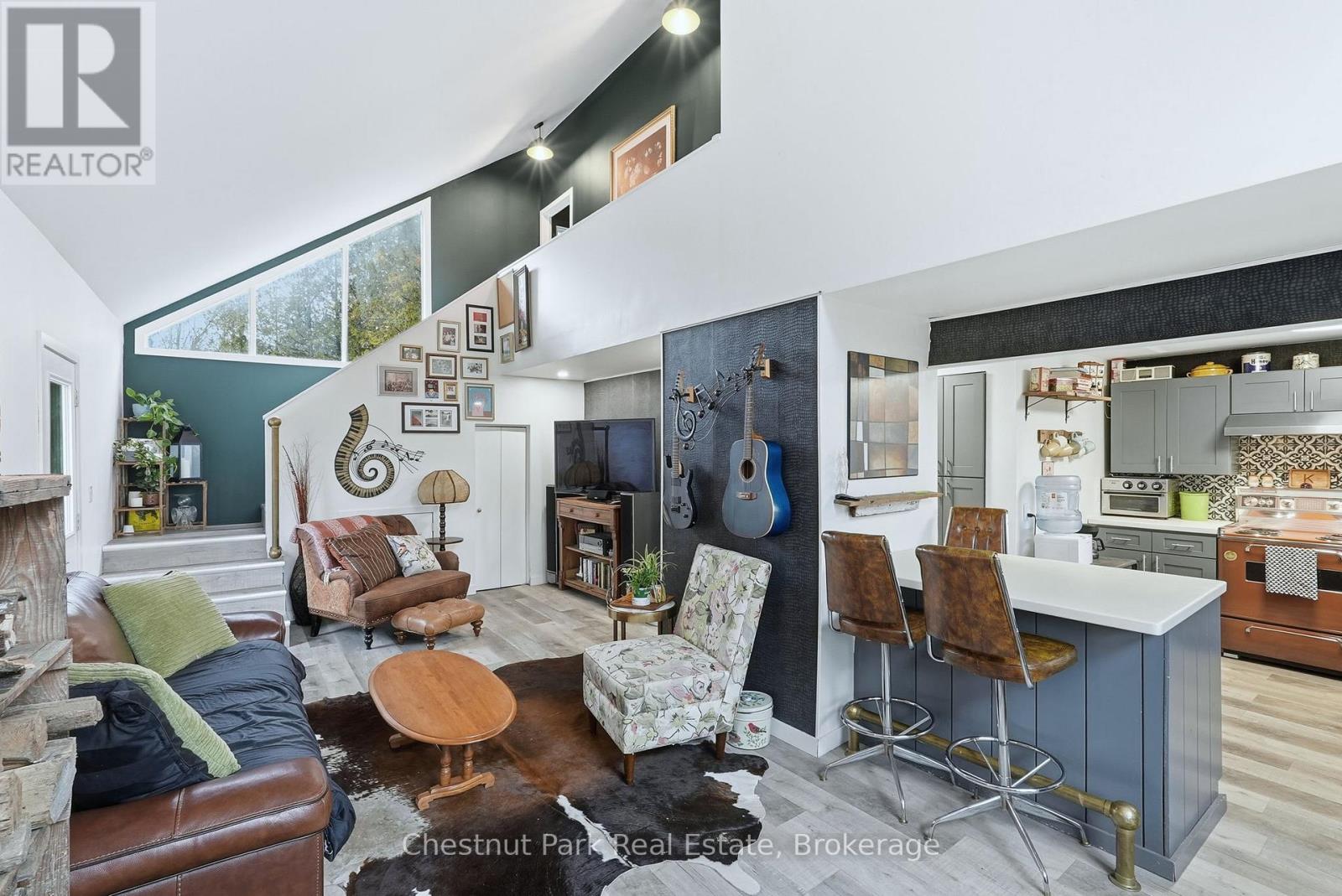 324 Bryant Street, South Bruce Peninsula, Ontario N0H 2T0 - Photo 8 - X12797416