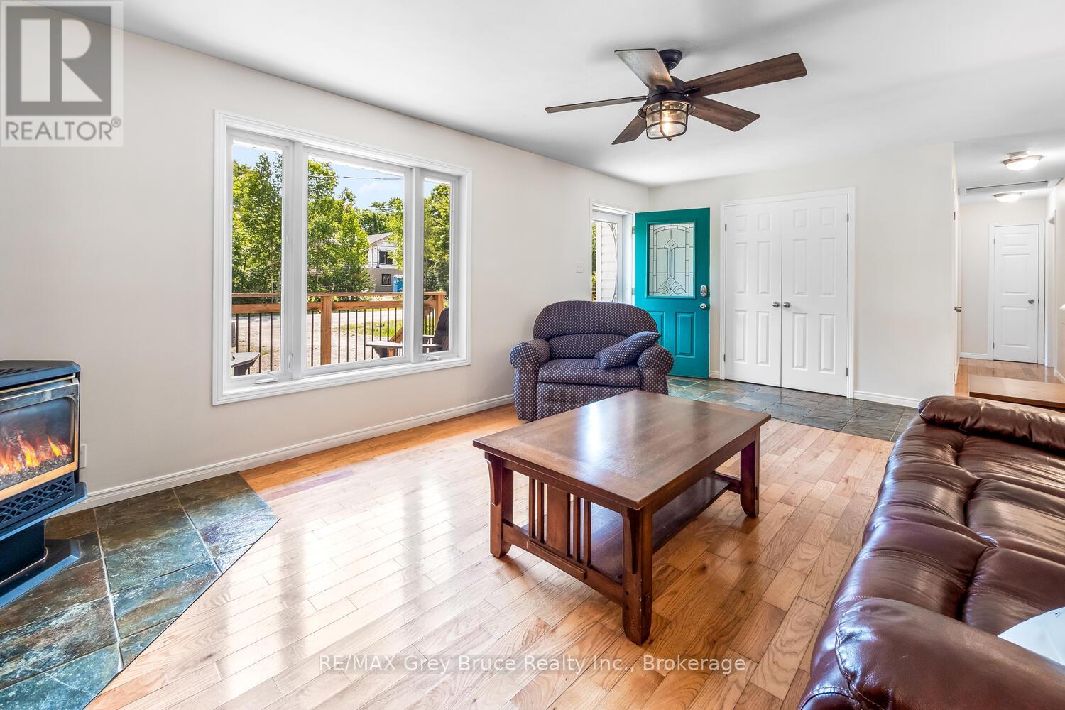 32 Sugarbush Road, South Bruce Peninsula, Ontario N0H 2T0 - Photo 6 - X12808286