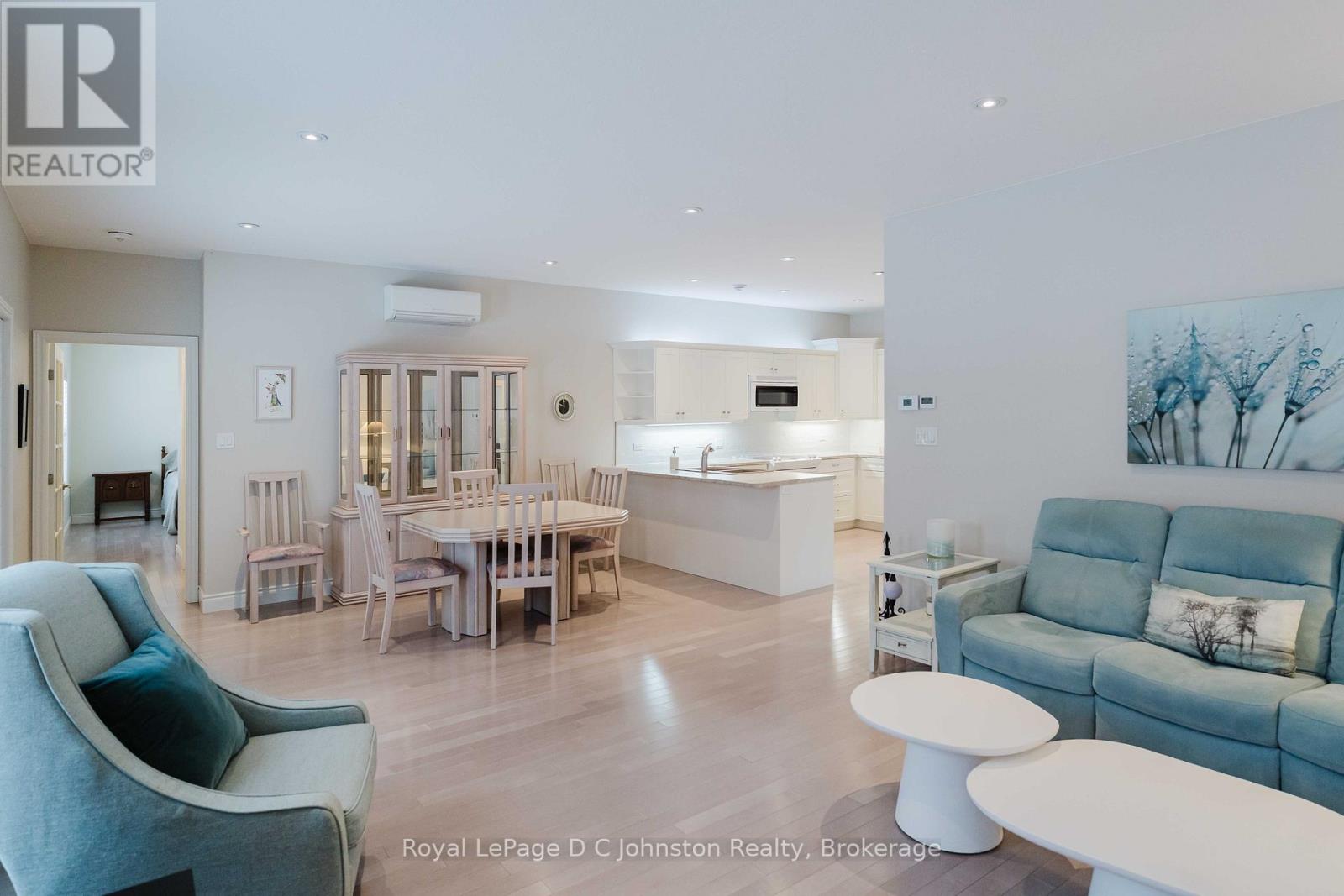 228 Grey Street S, Saugeen Shores, Ontario N0H 2L0 - Photo 9 - X12808830