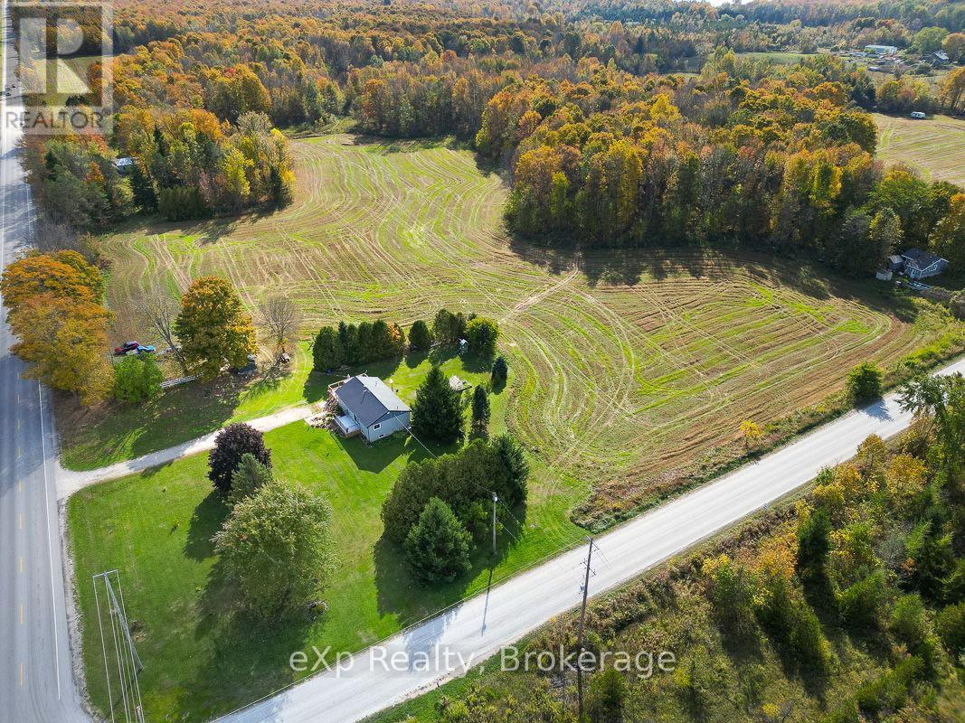 179422 Grey Road 17, Georgian Bluffs, Ontario N0H 2T0 - Photo 2 - X12814170