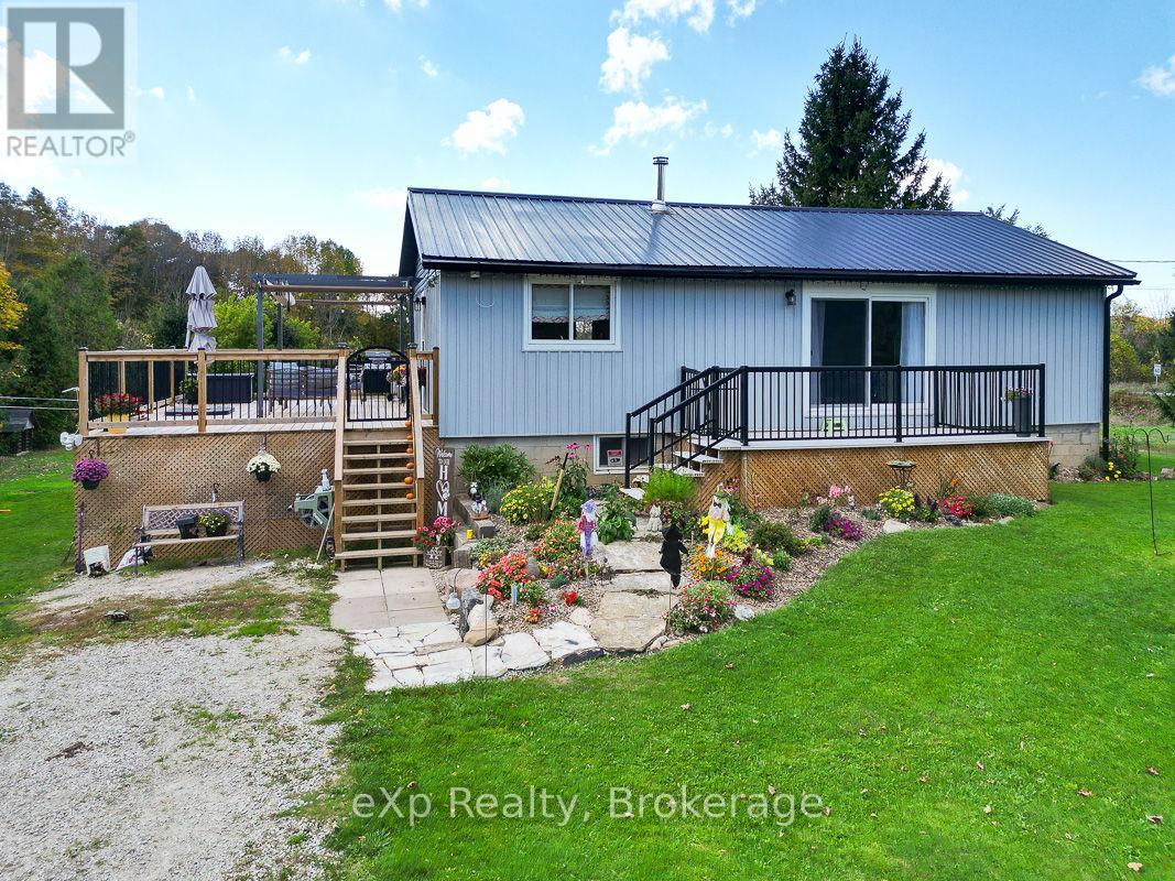 179422 Grey Road 17, Georgian Bluffs, Ontario N0H 2T0 - Photo 4 - X12814170