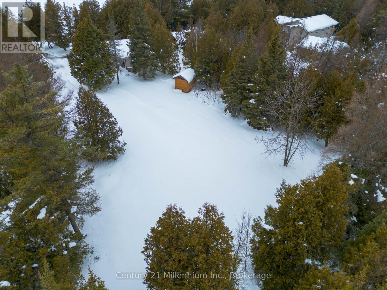 465 Shoreline Avenue, South Bruce Peninsula, Ontario N0H 2T0 - Photo 6 - X12816496