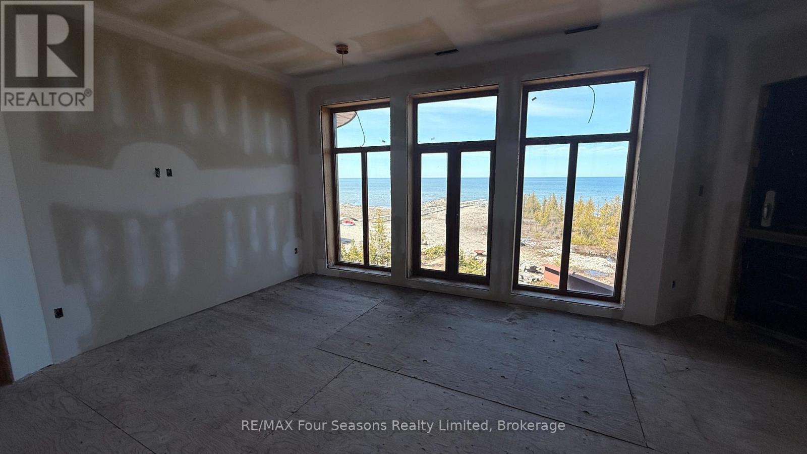 794 Dorcas Bay Road, Northern Bruce Peninsula, Ontario N0H 2R0 - Photo 8 - X12823142