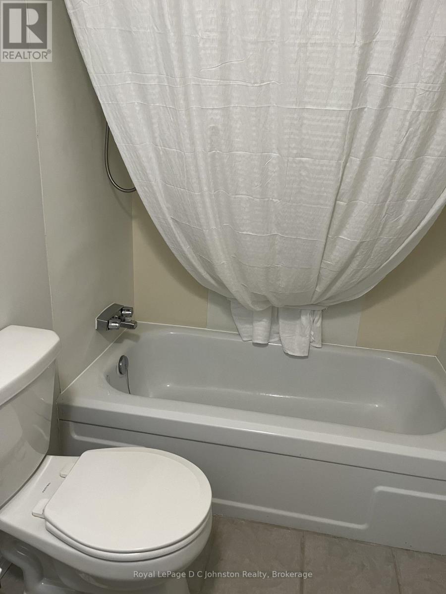 306 - 229 Adelaide Street, Saugeen Shores, Ontario N0H 2L0 - Photo 7 - X12825770