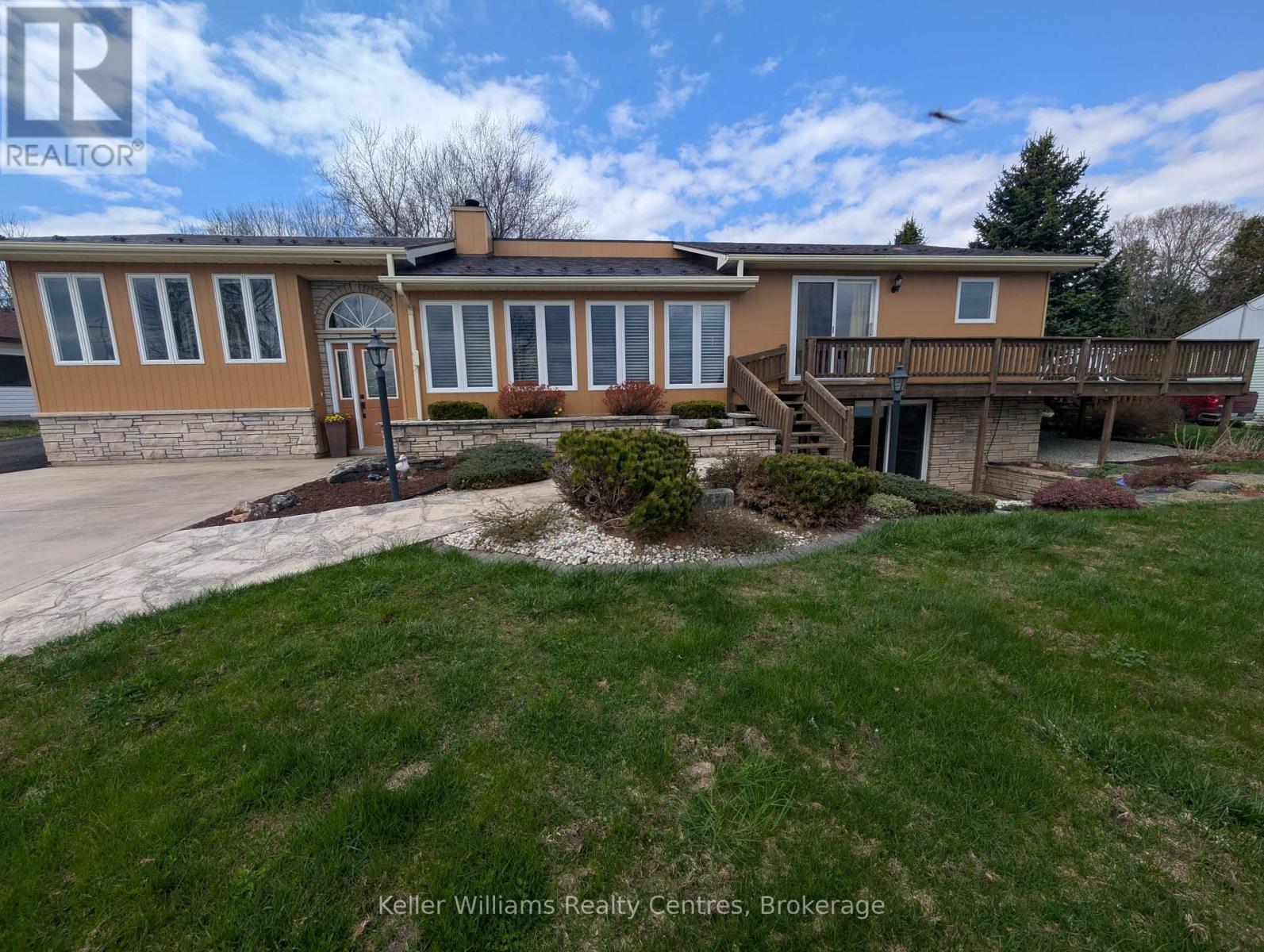 11 Mallory Beach Road, South Bruce Peninsula, Ontario N0H 2T0 - Photo 9 - X12835420