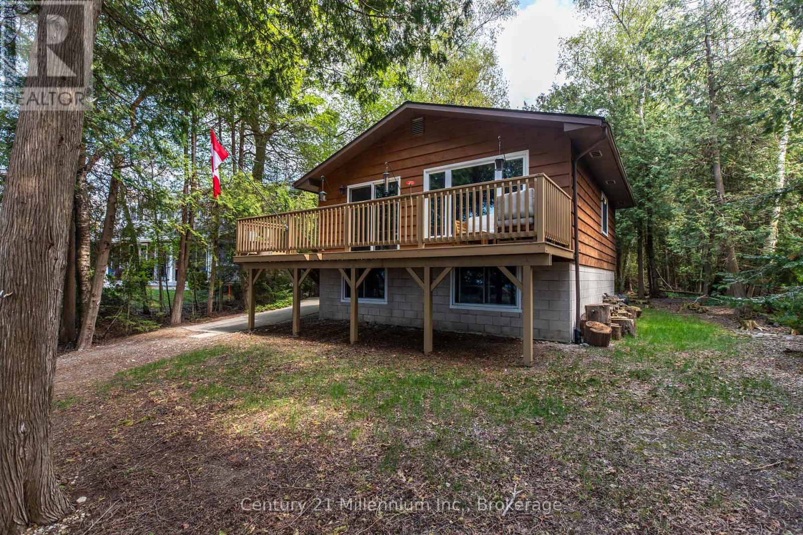 24 Miramichi Bay Road, Saugeen Shores, Ontario N0H 2C6 - Photo 8 - X12838164