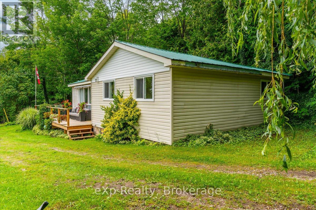 126 Old Mill Road, Georgian Bluffs, Ontario N0H 2T0 - Photo 7 - X12840680