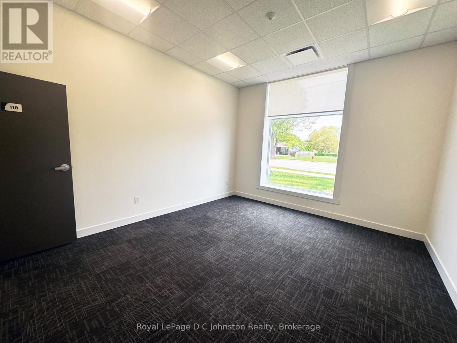 118 - 1020 Goderich Street, Saugeen Shores, Ontario N0H 2C3 - Photo 4 - X12841864