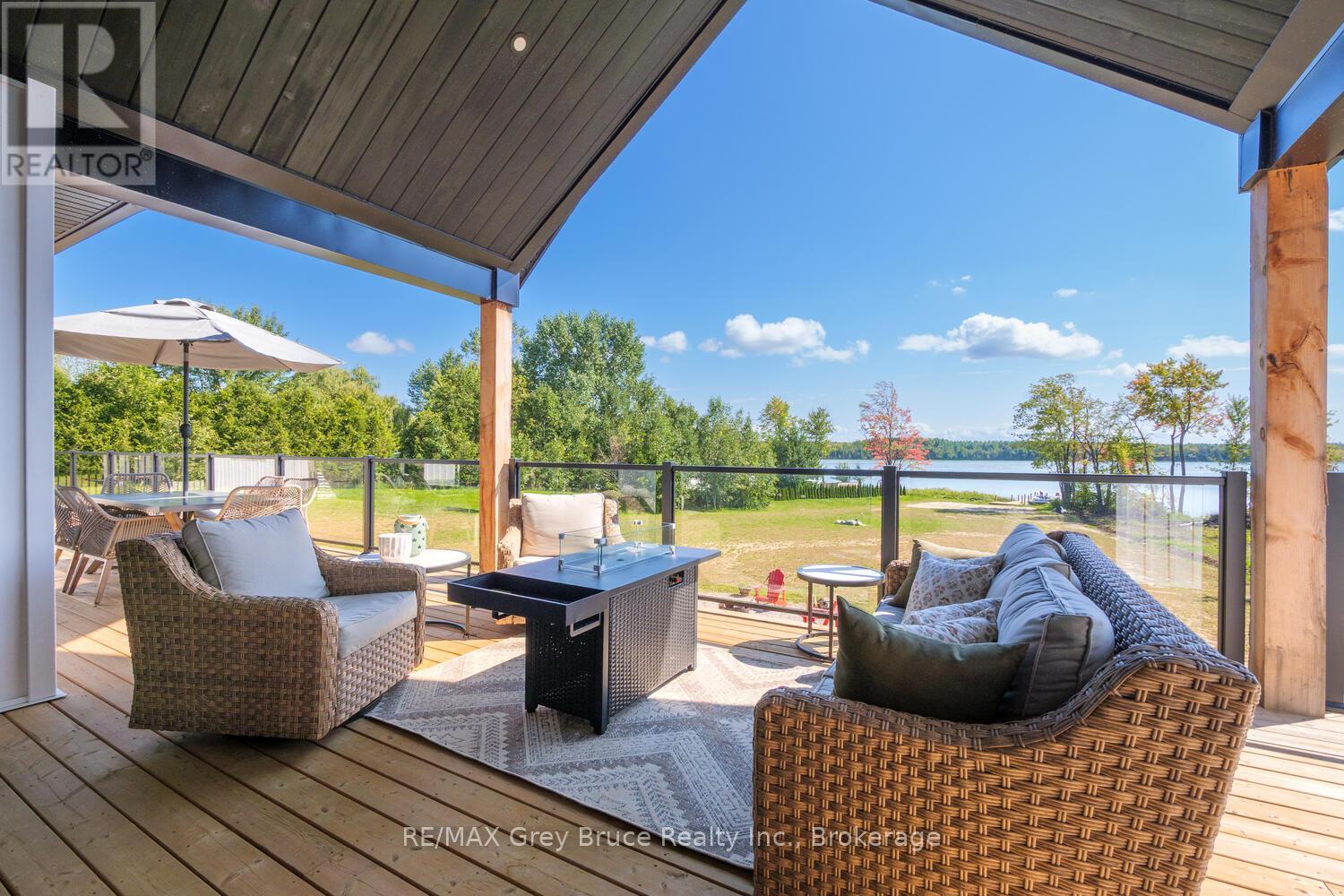 117 Almur Drive, Georgian Bluffs, Ontario N0H 2T0 - Photo 7 - X12845090