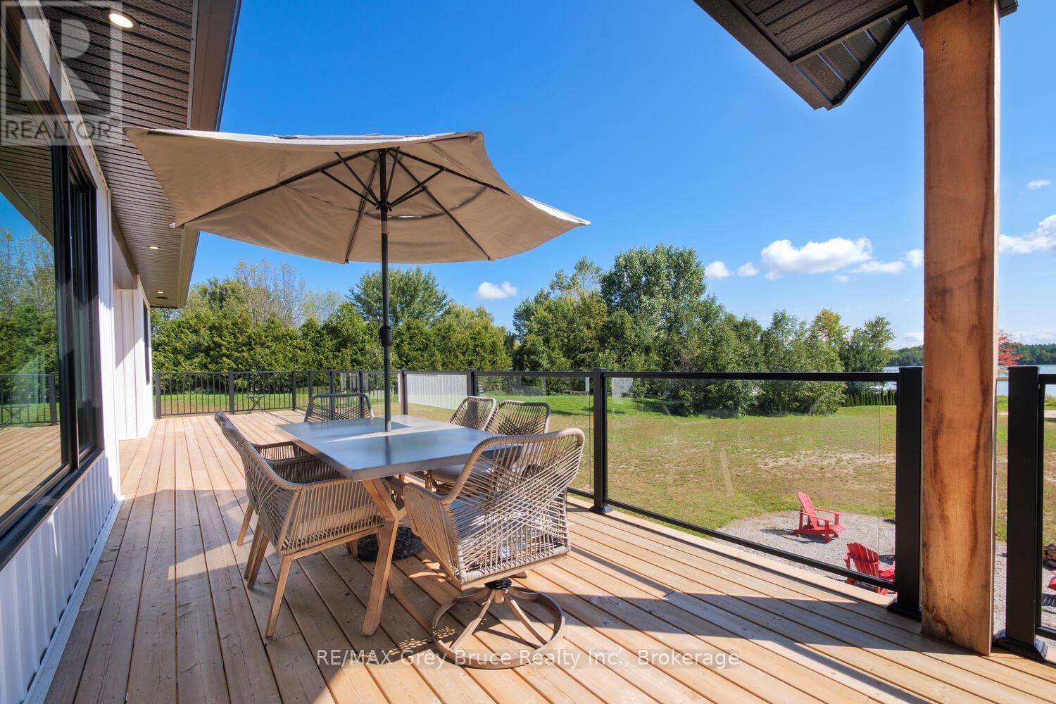 117 Almur Drive, Georgian Bluffs, Ontario N0H 2T0 - Photo 8 - X12845090