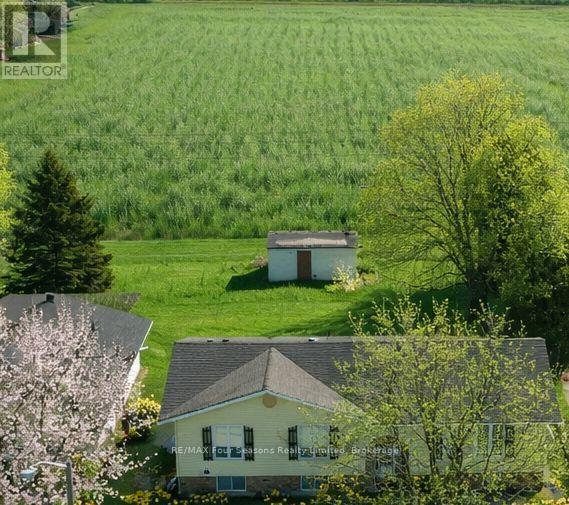 317 Bricker Street, Saugeen Shores, Ontario N0H 2C1 - Photo 3 - X12847768